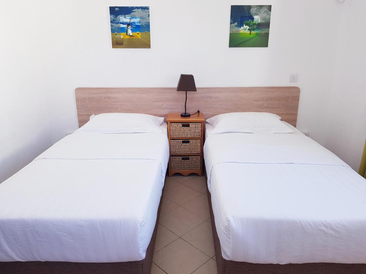 La Perla Holiday Apartments Pereybere Beach Eksteriør billede